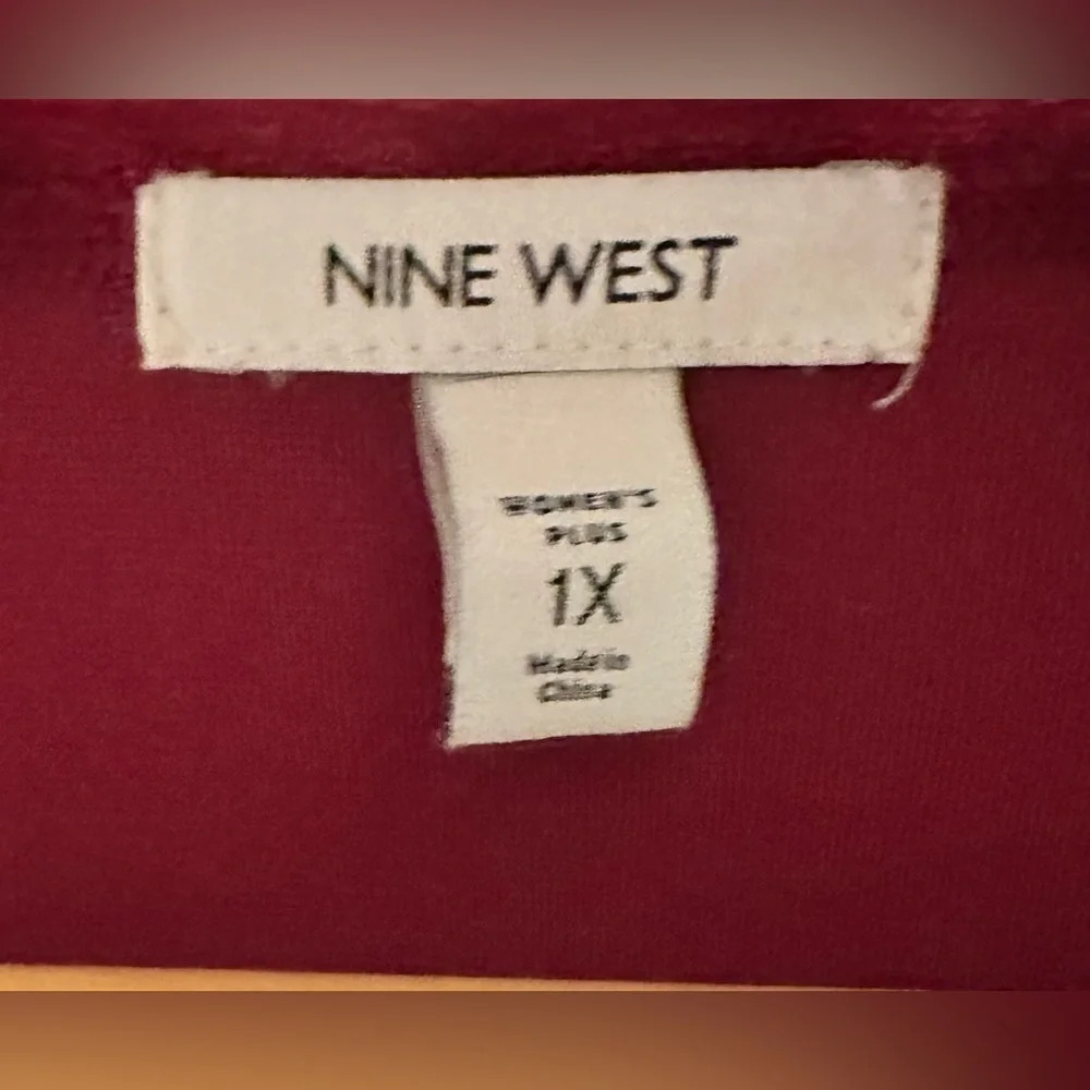 Nine West Size 1X Burgundy Long Sleeve Velvet Wrap Dress - Picture 5 of 6